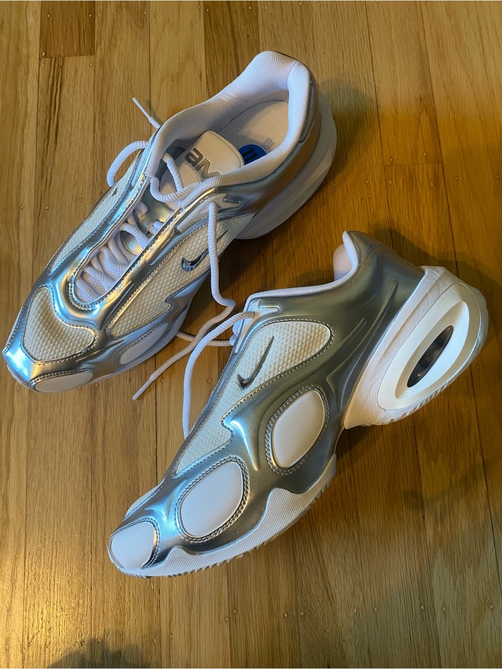 NEW Nike Air Max Muse Metallic Silver Womens